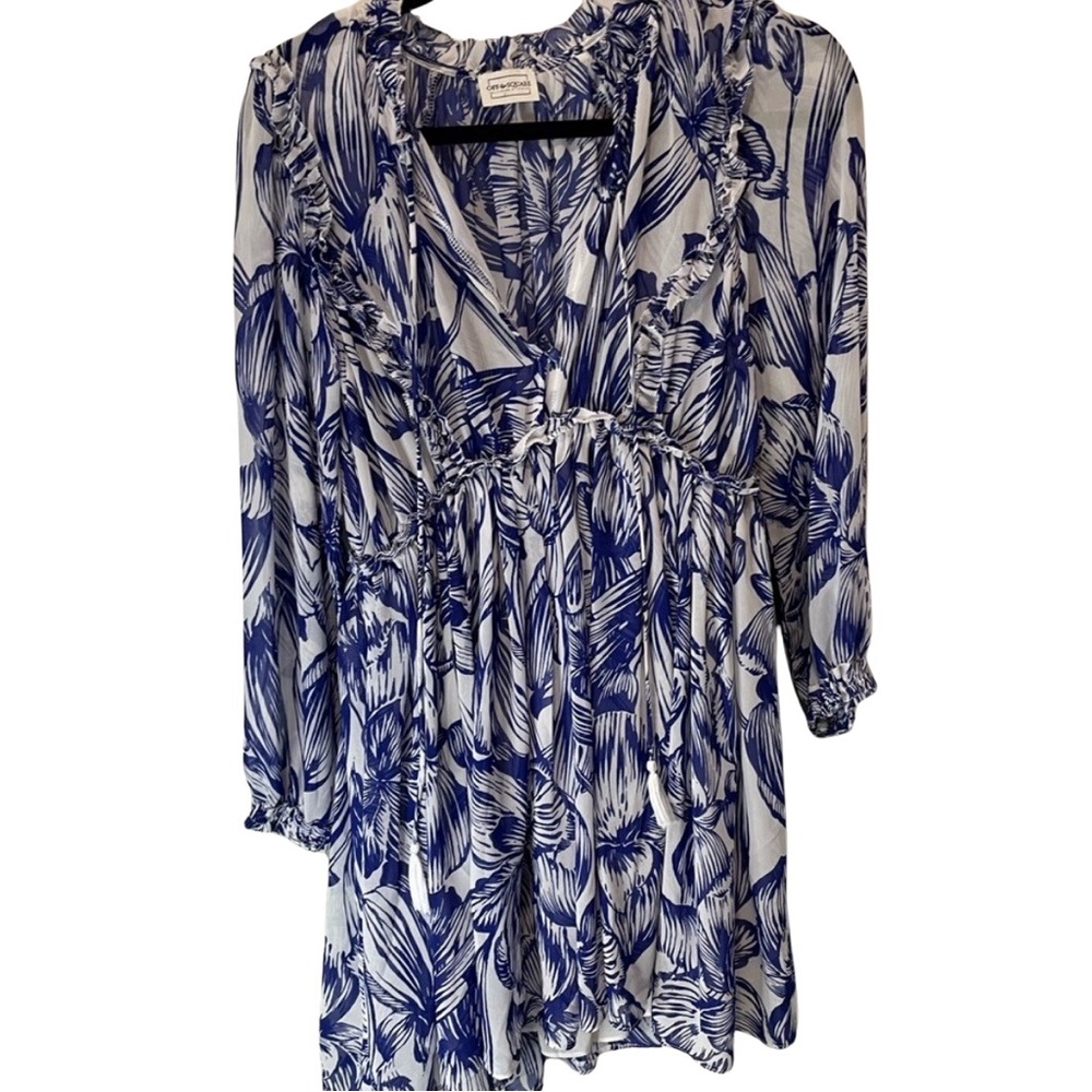 Small boutique blue and white floral dress